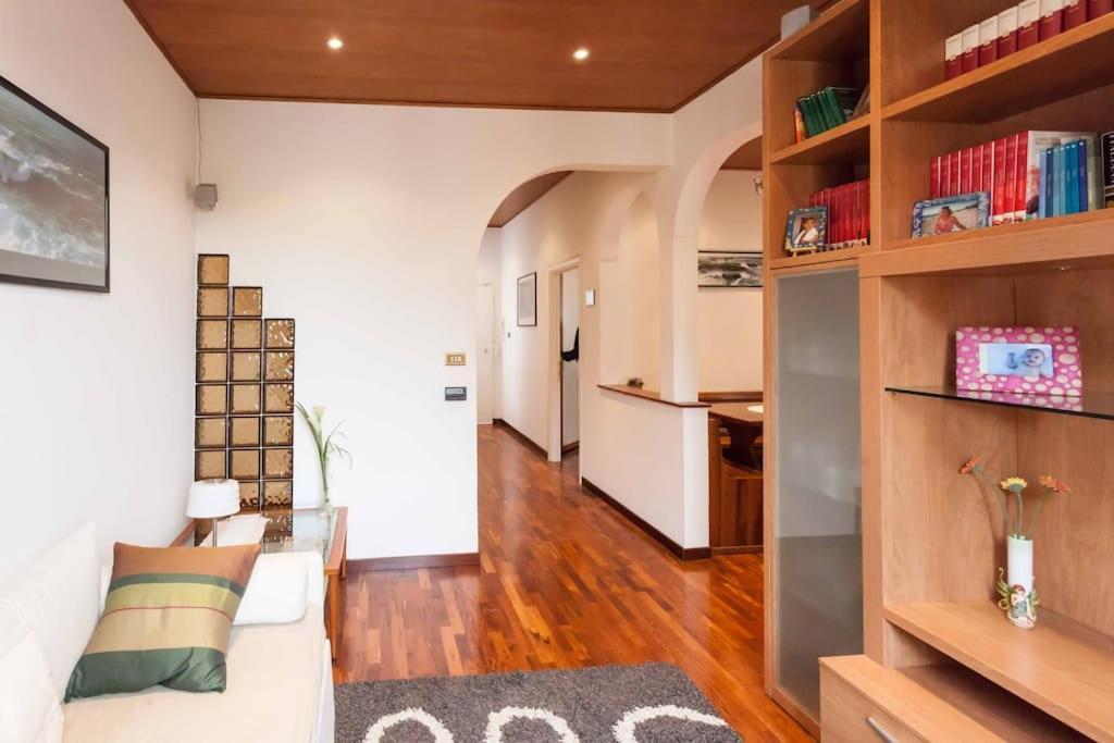 Tonyman Apartment 1 Bologna Exterior photo